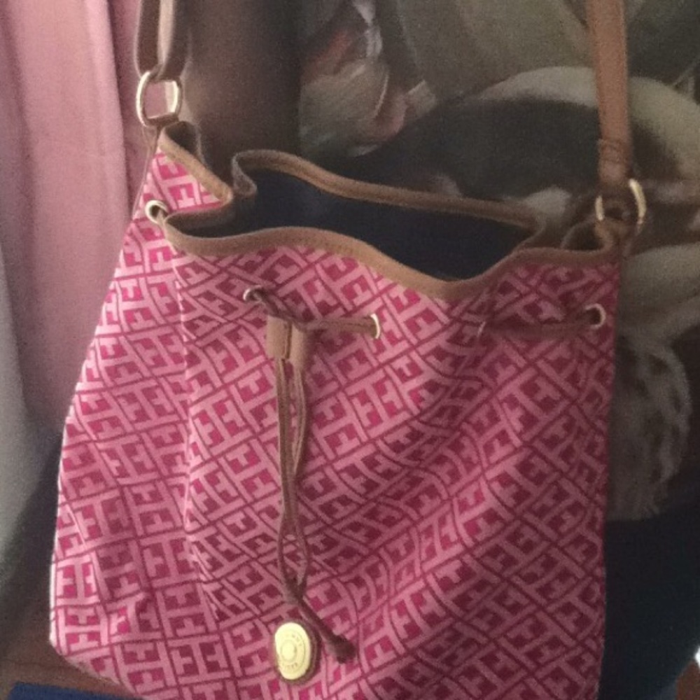 Tommy Hilfiger basket bag