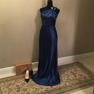 Stunning formal Dress teal Blue on shoulder strap