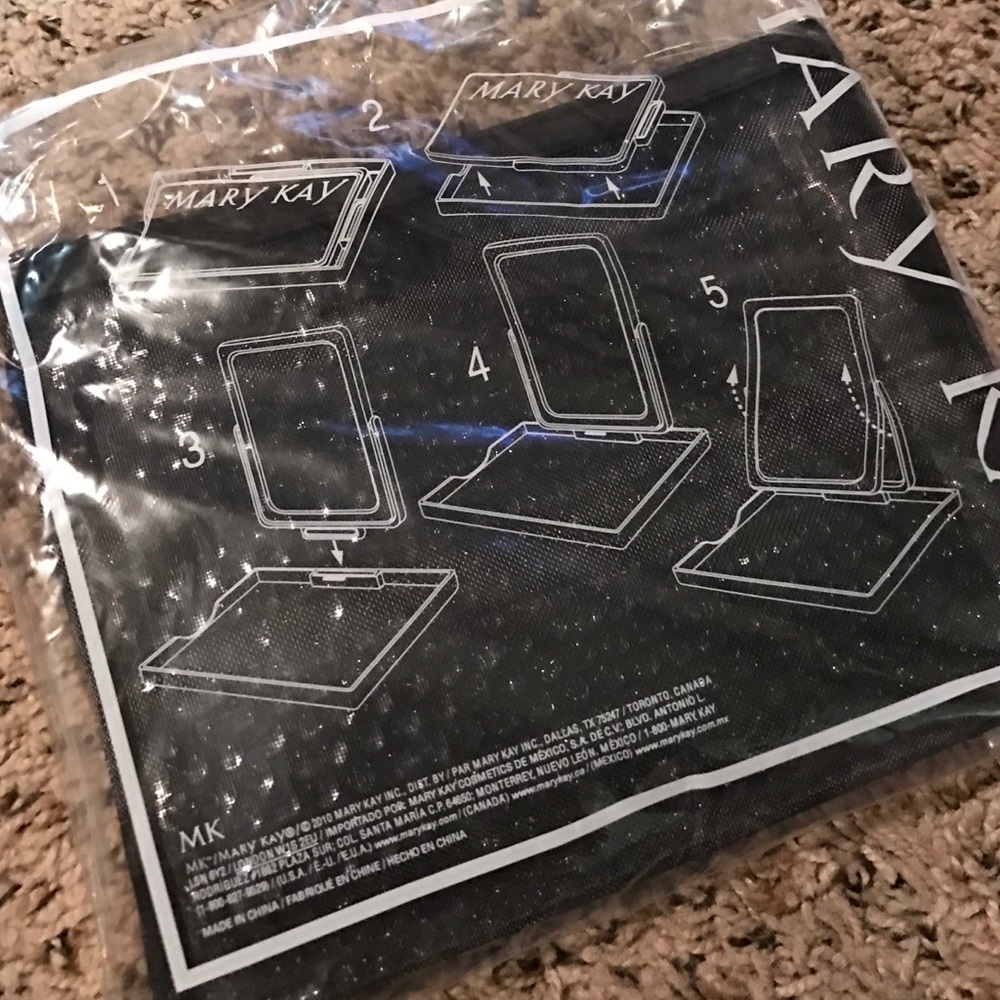 Make up tray (price for all 4)