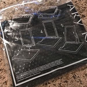 Make up tray (price for all 4)