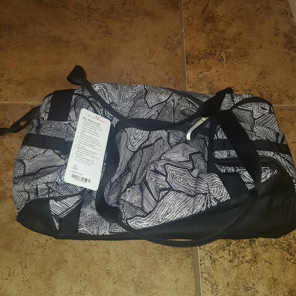 Lululemon run ways duffle