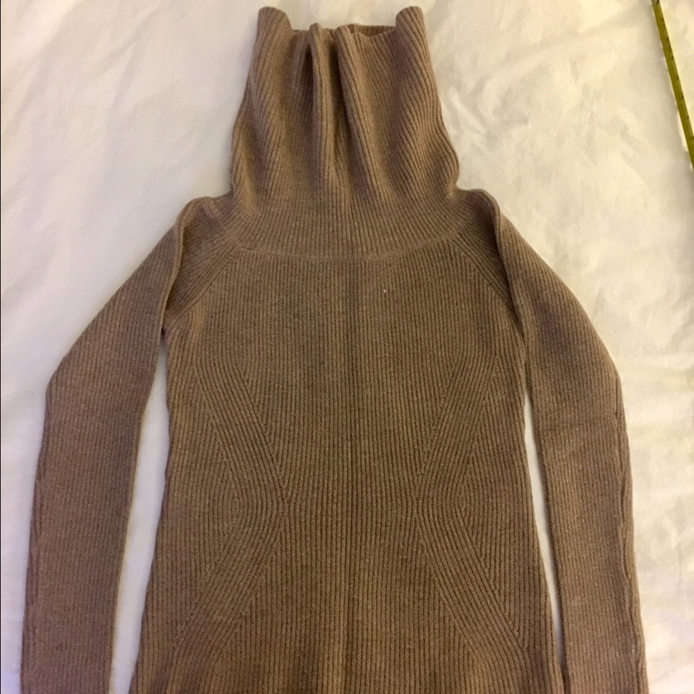 Off-The-Shoulder sweater