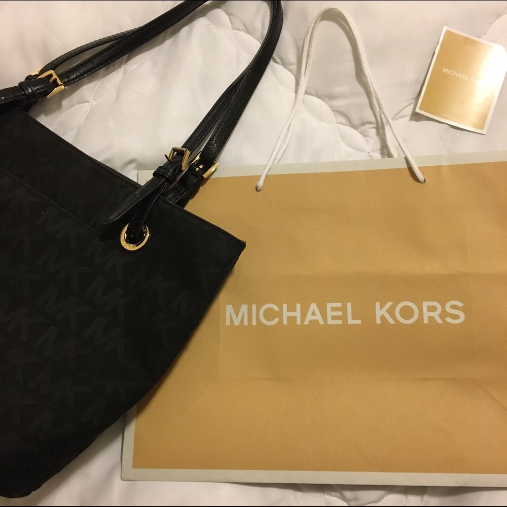 Gently Used Michael Kors Jet Set Tote