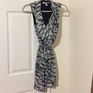 FOREVER 21 TULIP DRESS SMALL