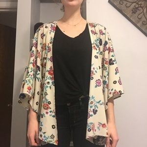 Francesca's Floral Kimono