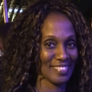 Meet your Posher, Alma