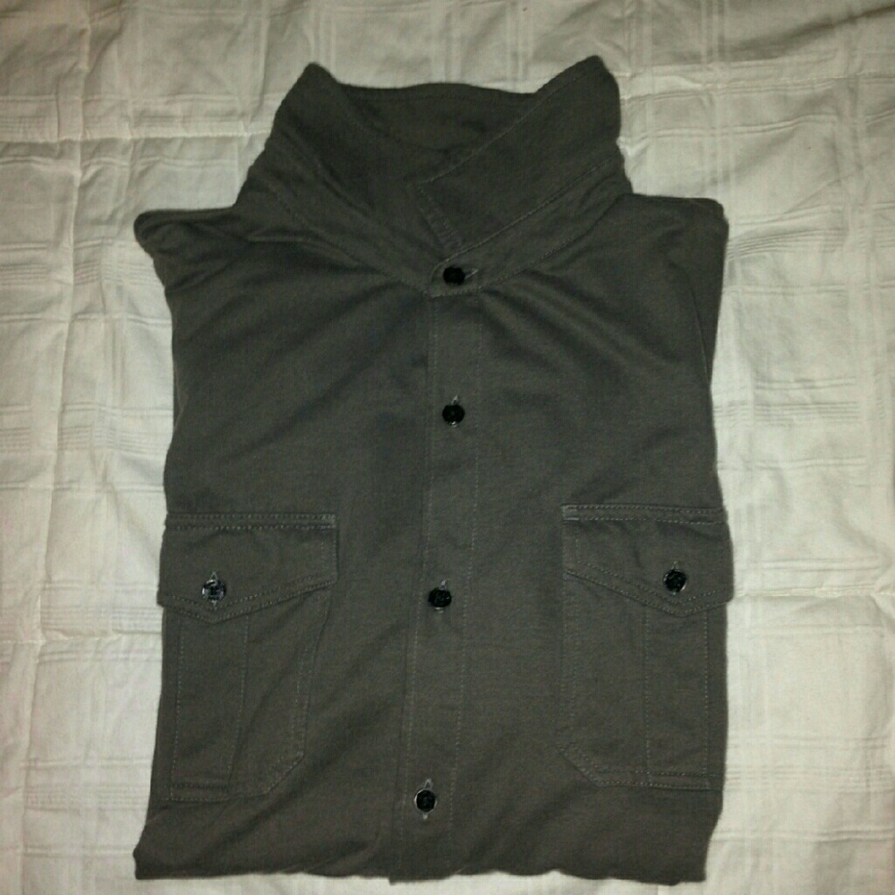CALVIN KLEIN BUTTON UP SHIRT GREY