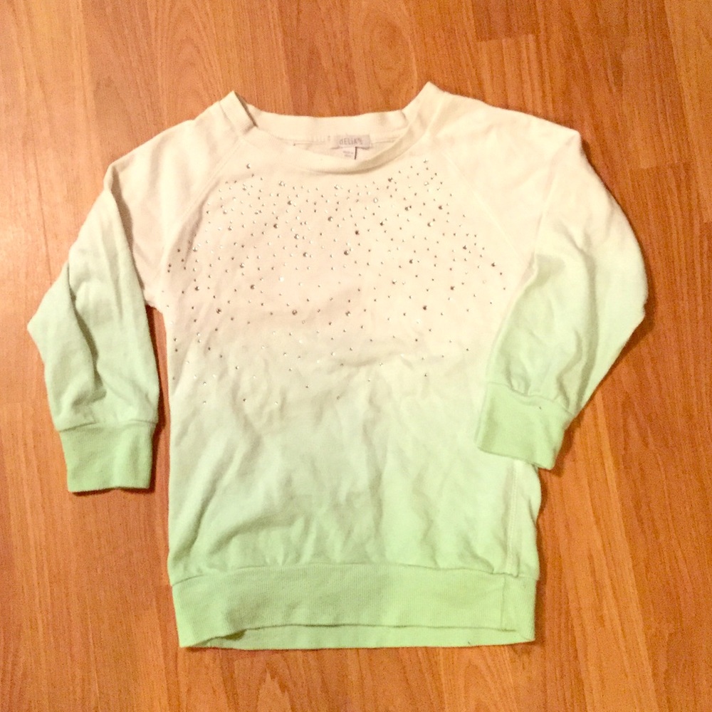 Delias xs
