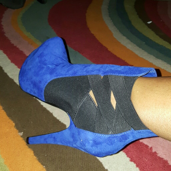 Platform Booties - Picture 4 of 4