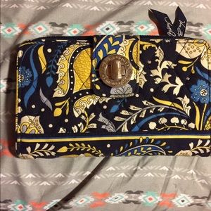 Vera Bradley wallet