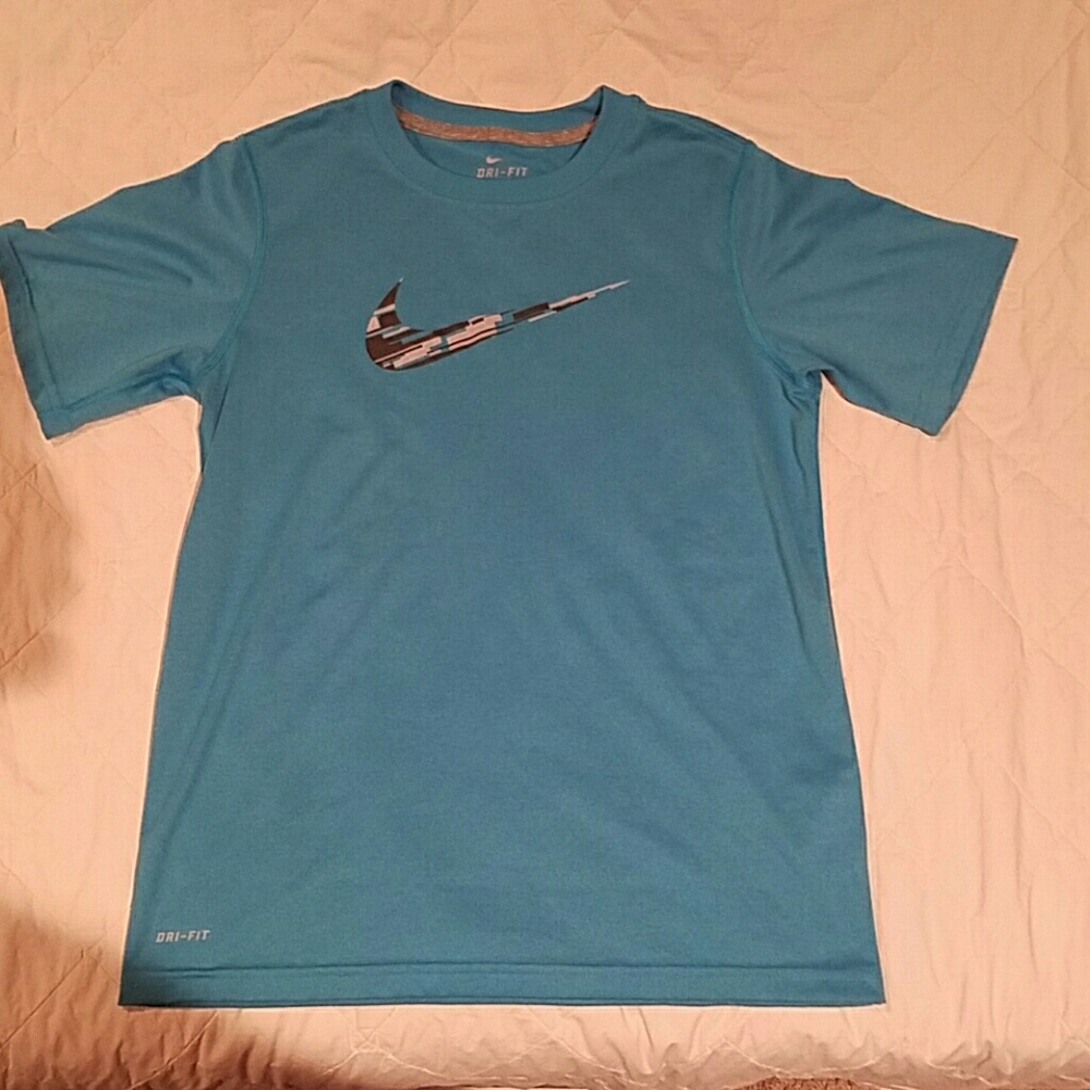Nike Dry Fit Shirt