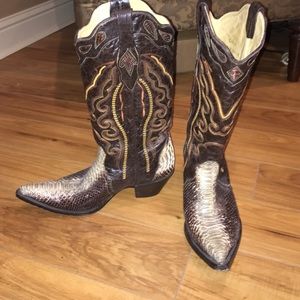 Corral women boots