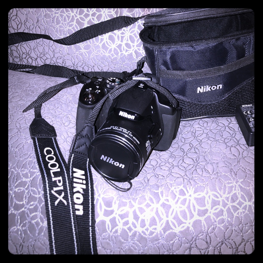 NIKON COOLPIX P520 📸📹🎥 (NEGOTIABLE) 👍🏼