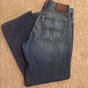 Men's  Lucky Brand Jeans.