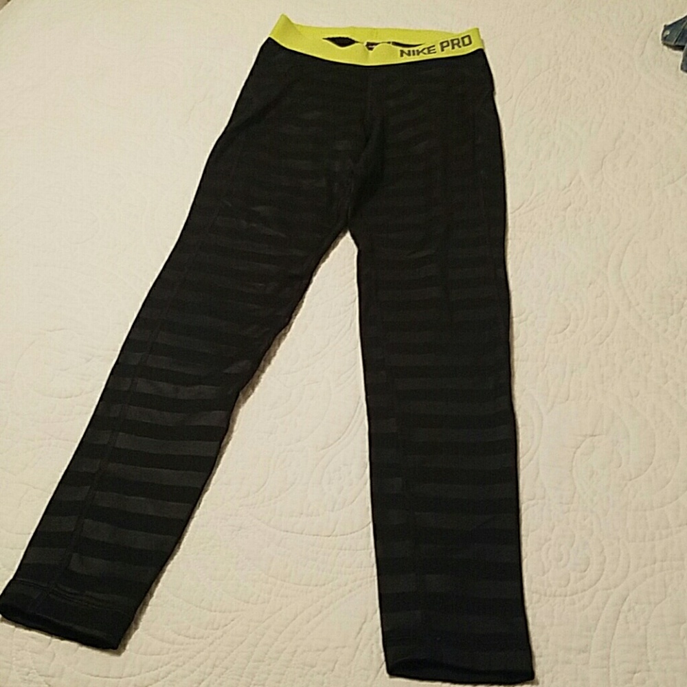 Nike pro leggings