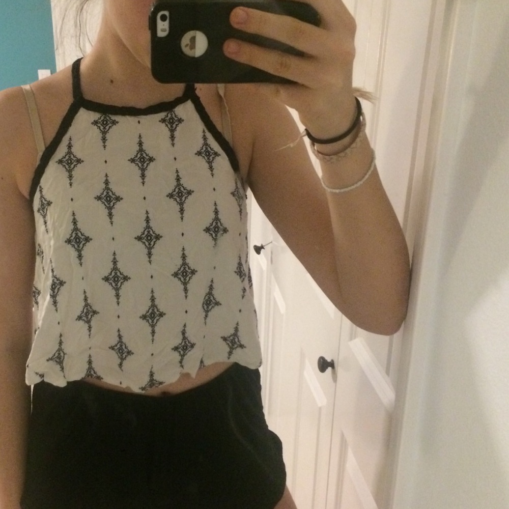 Black and white crop top