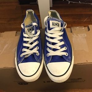 ROYAL BLUE WMNS CONVERSE SIZE 7