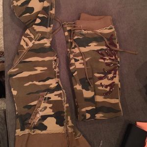 MISS ME camo sweatsuit