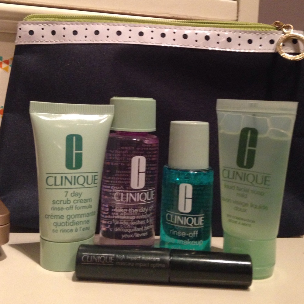 clinique skincare bundle w/ free bag💗