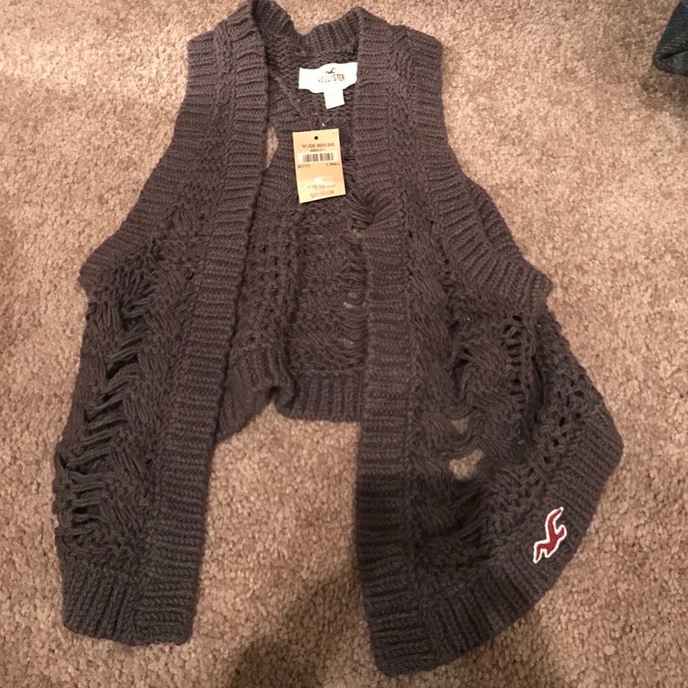 NWT Hollister Sleevless Shawl NWT