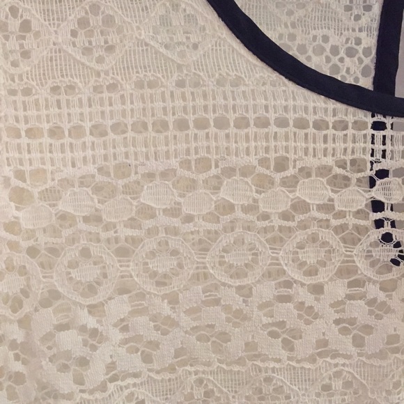 Paper Crane Crochet Top - Picture 2 of 4