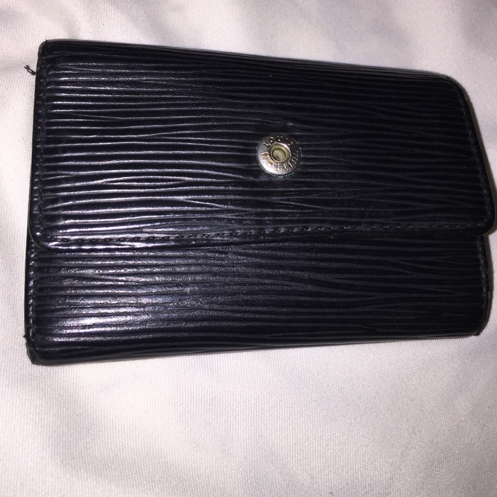 Used authentic LV wallet key chain