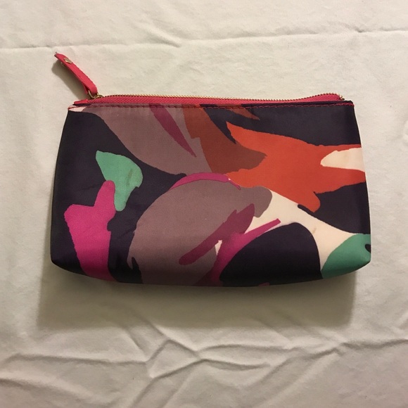 Trina Turk makeup bag - Picture 2 of 3
