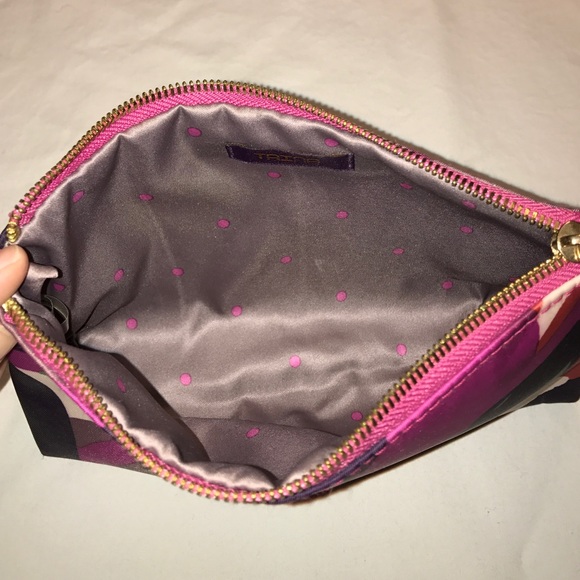 Trina Turk makeup bag - Picture 3 of 3