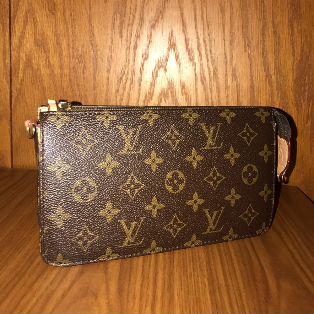 Sold on Merc: Louis Vuitton clutch purse