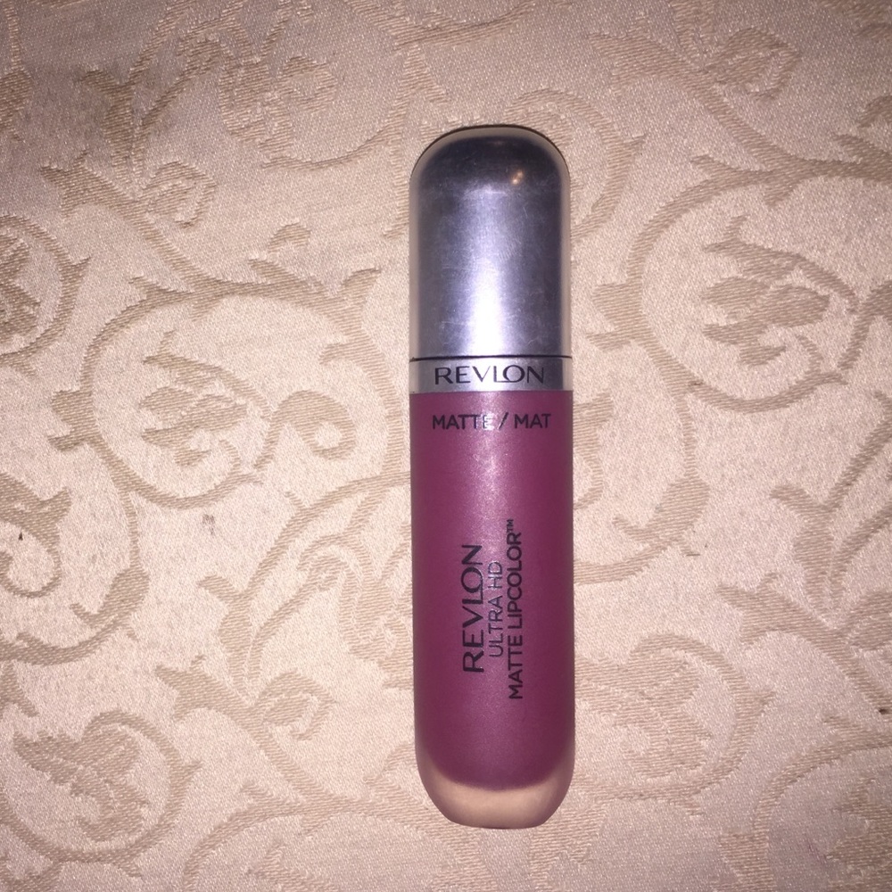 Matte revlon pinky lip color