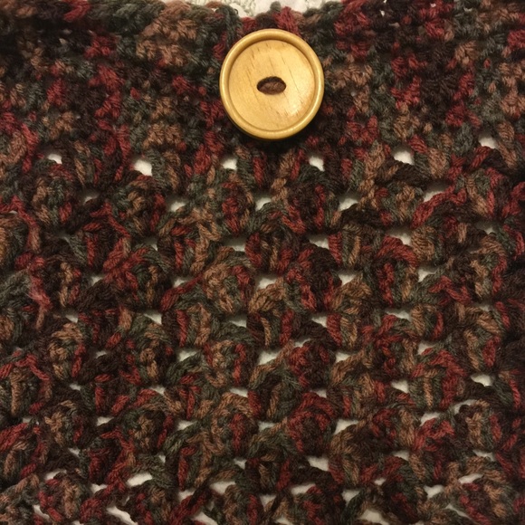 HANDMADE.  Crocheted Rockskipper Bag. - Picture 2 of 4