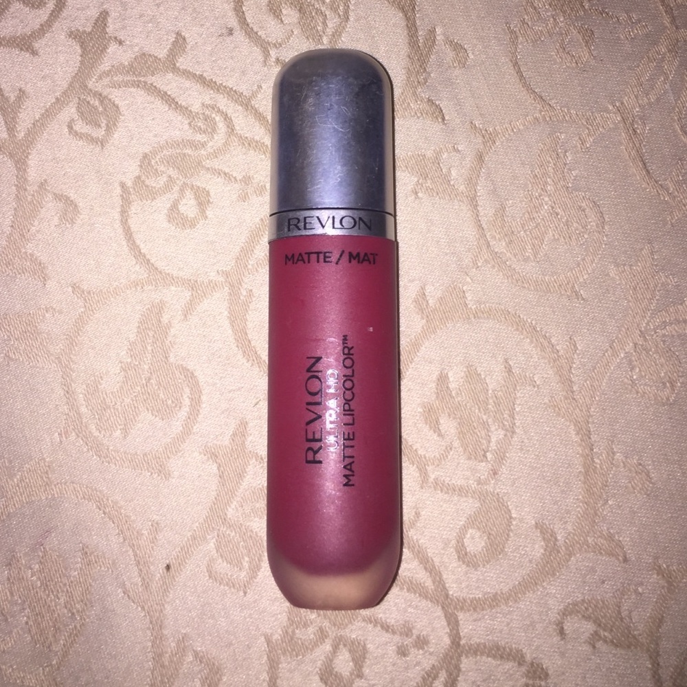 Red revlon matte lipstick