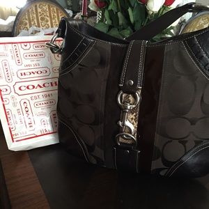 Authentic coach hobo/shoulder bag