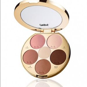 Tarte Tarteist Volume III