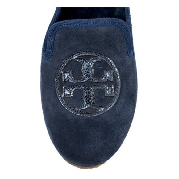 Tory Burch- Navy Blue shoes real fur lining - Picture 2 of 5