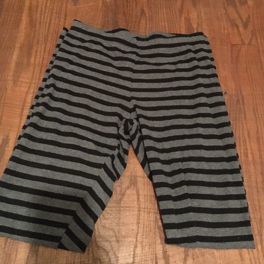 Old Navy size S black & gray leggings