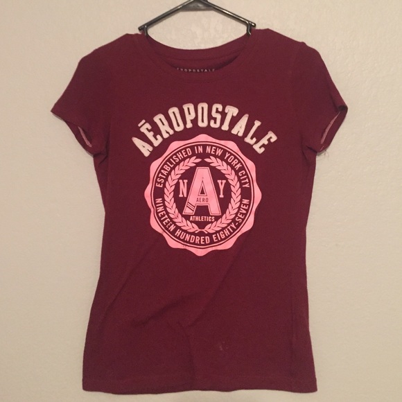Burgundy Aeropostale shorts sleeve T-shirt - Picture 1 of 1