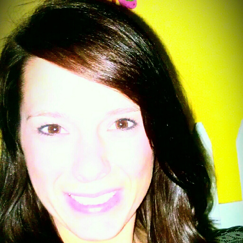 Meet your Posher, Crystal