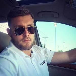 Meet your Posher, Yuriy