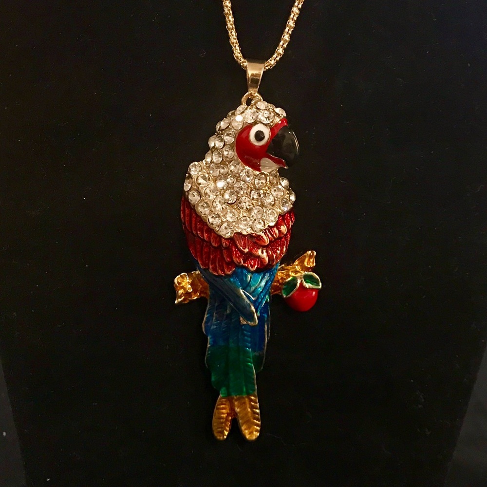 NWT Betsey Johnson Parrot Pendant & Necklace