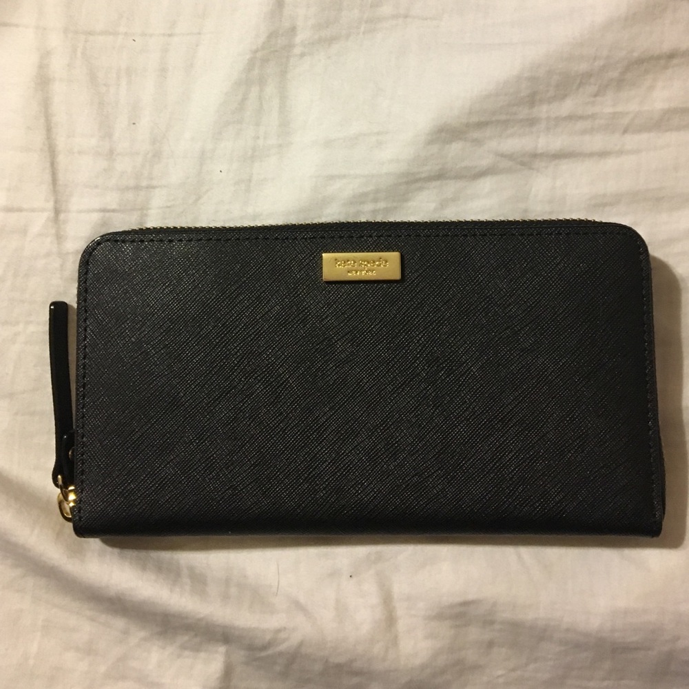 NWT Kate Spade Laurel Way Wallet