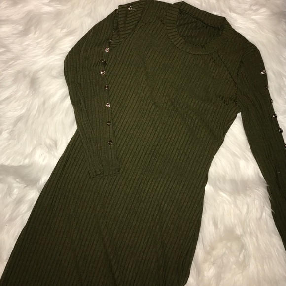 Dresses & Skirts - Army colored maxi long sleeve dress