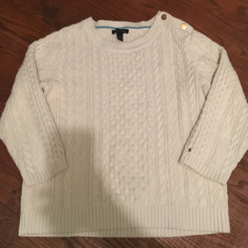 Size M Tommy Hilfiger Cream sweater