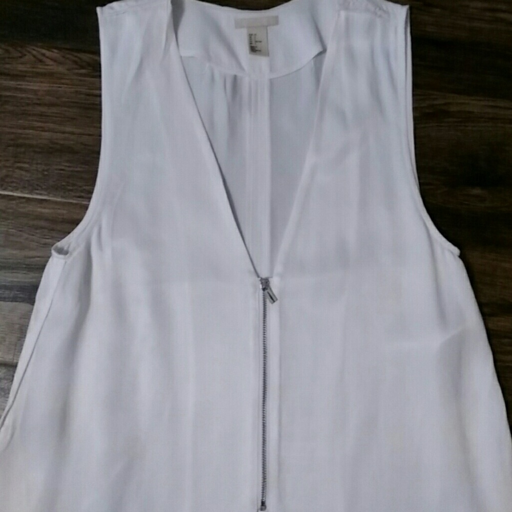 Vest - Picture 2 of 2
