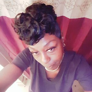 Meet your Posher, Sabra