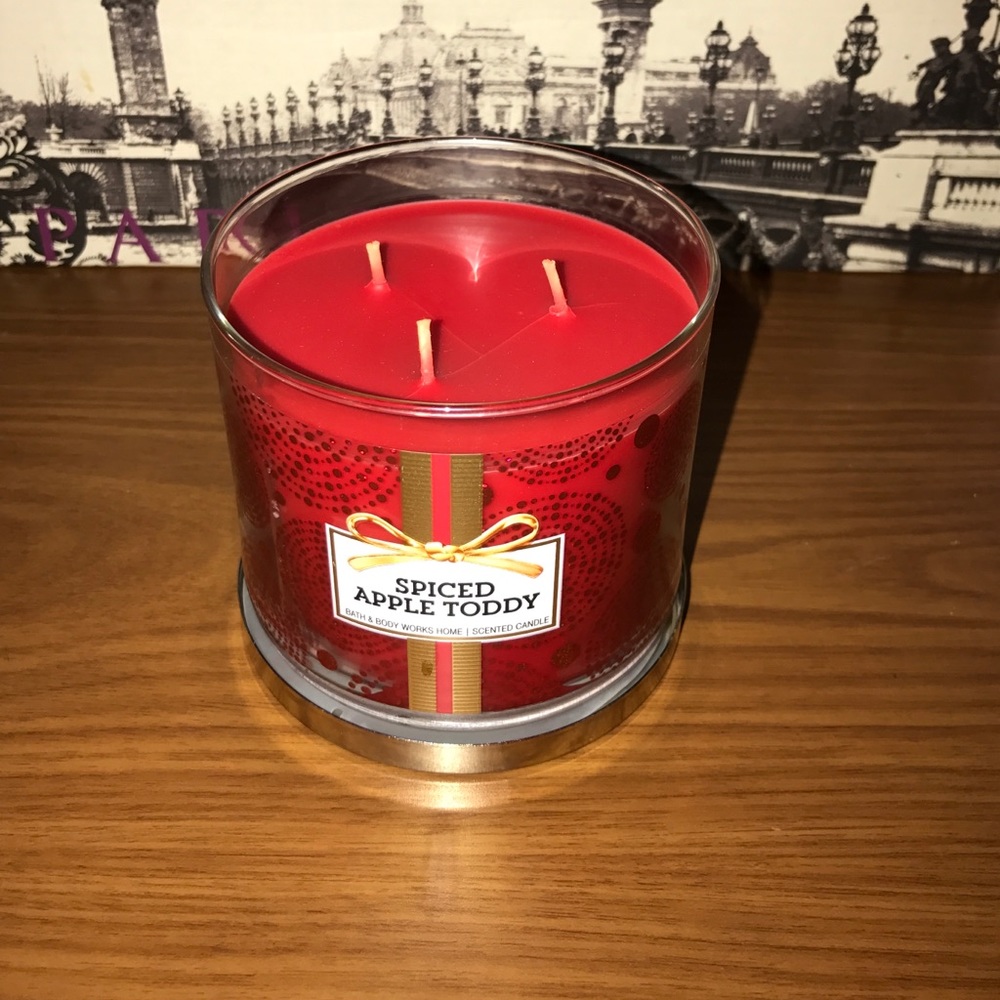 Traded: Bath and Body Works Scented Candle