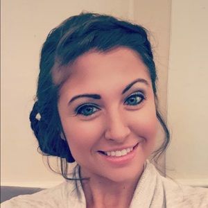Meet your Posher, Melanie