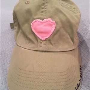 Life is good hats-selling together