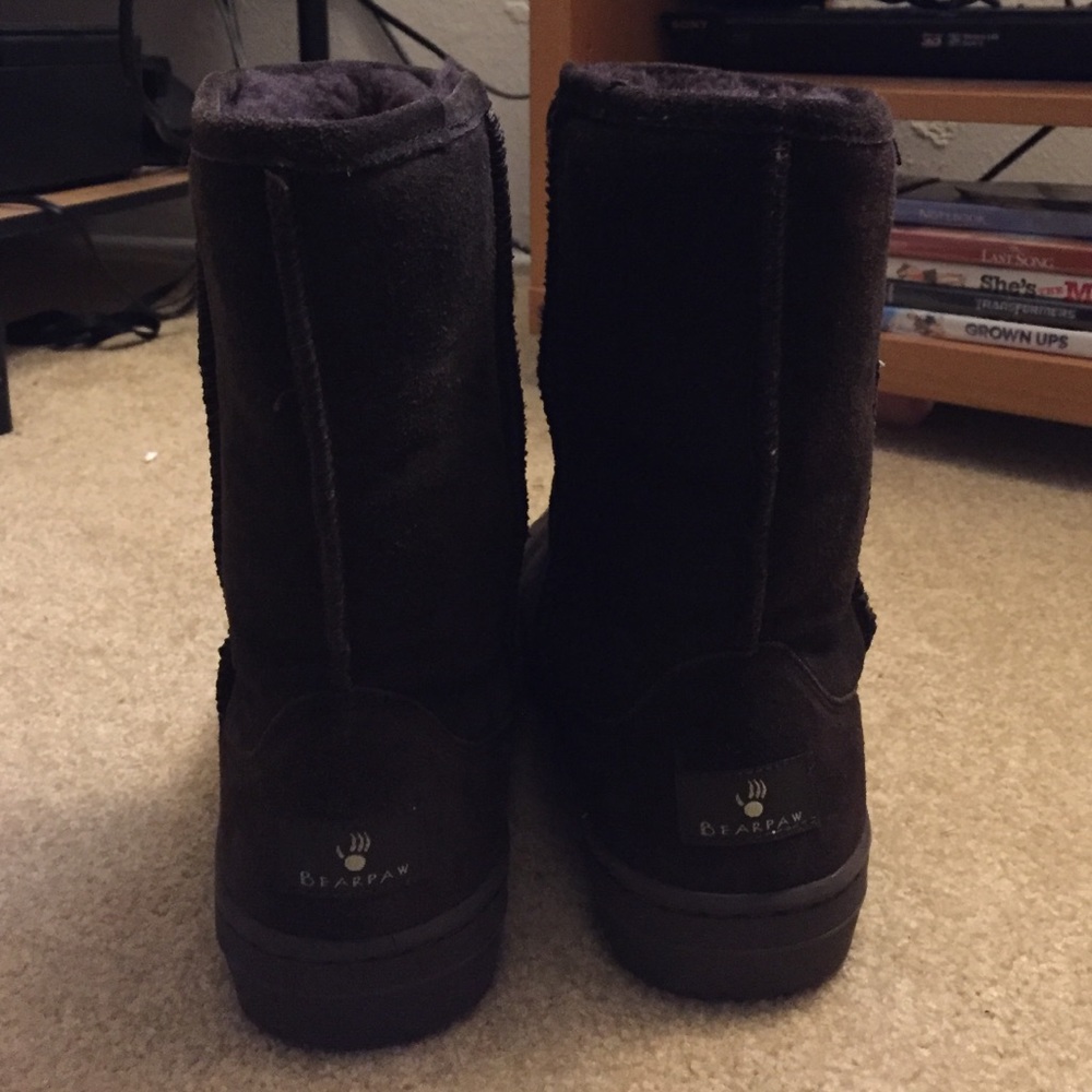 Size 9 Dark Brown Bearpaw boots