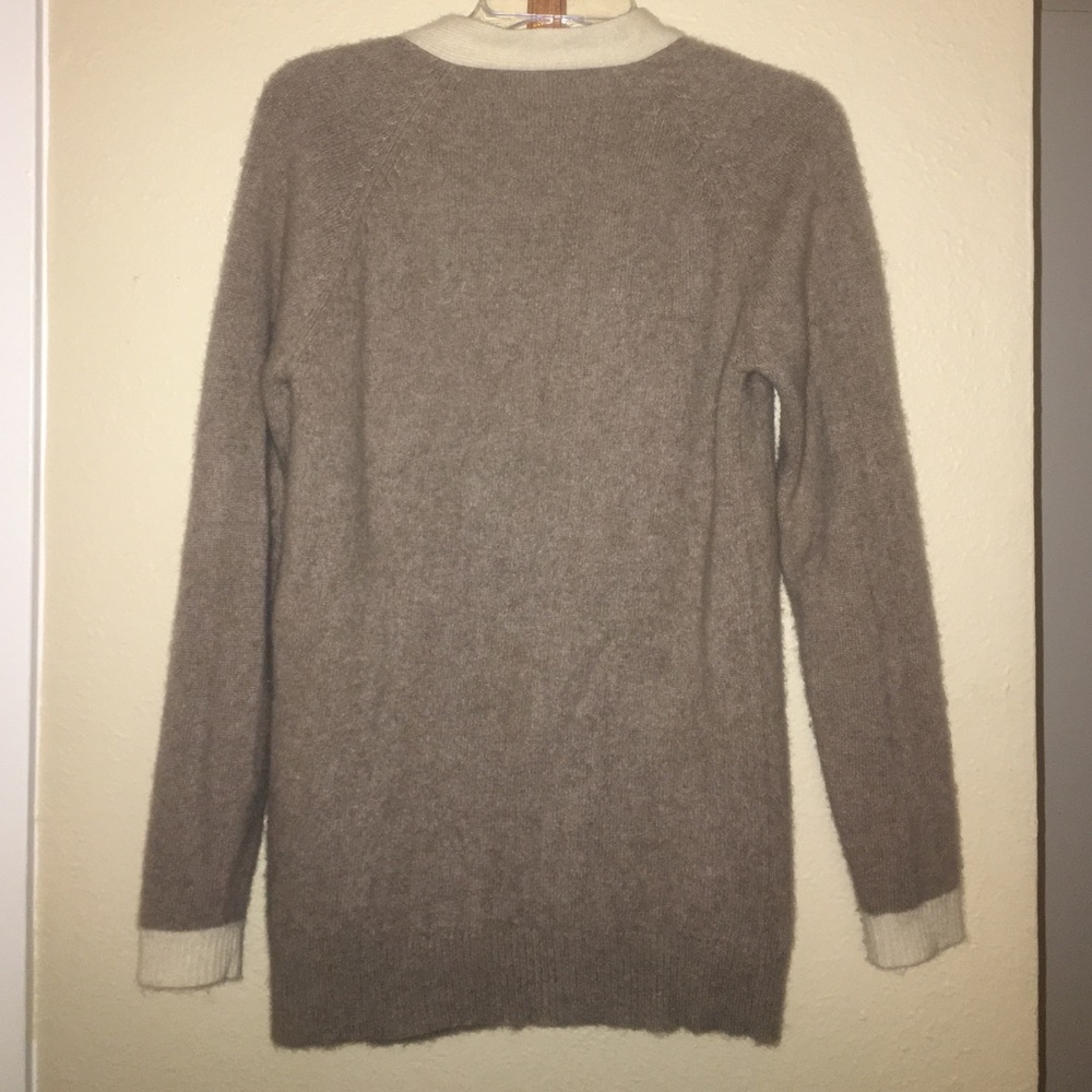 nieman marcus 100% cashmere sweater, hongkong made - Picture 3 of 4